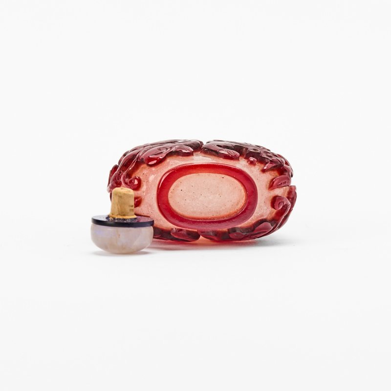 A Chinese Red Overlay Glass Snuff Bottle - 图4