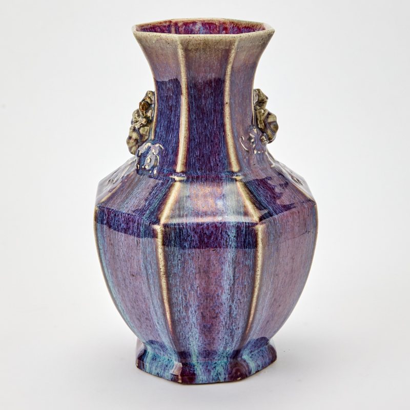A Chinese Flambe Glazed Porcelain Octagonal Vase - 图2