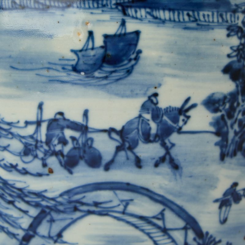 A Chinese Blue and White Porcelain Vase - 图4