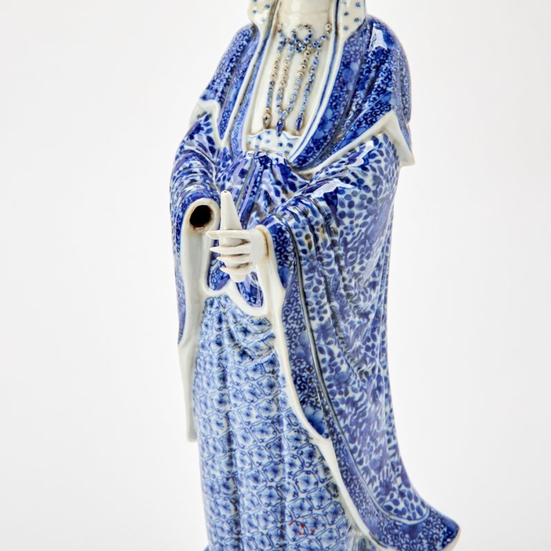 A Chinese Blue and White Porcelain Figure of Standing Guanyin - 图7