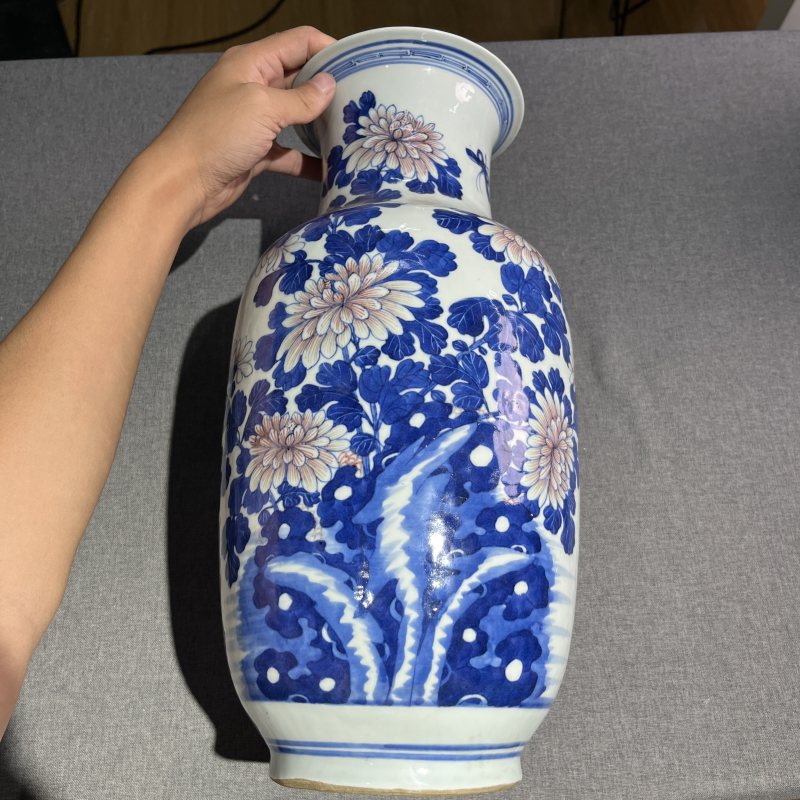 清中期青花釉里红花卉观音瓶 - 图4
