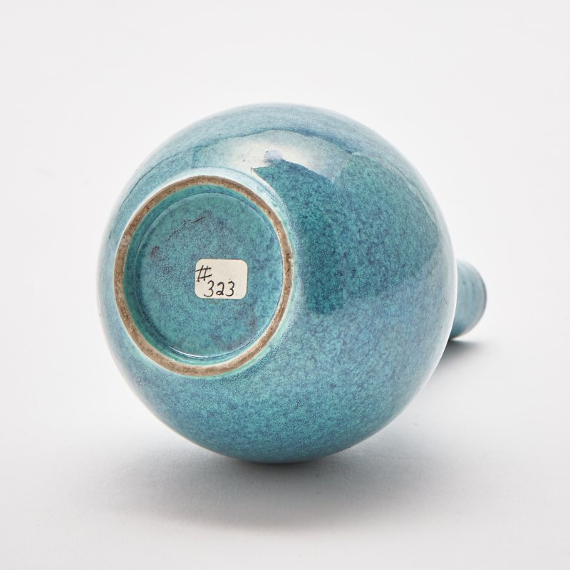 A Chinese Robin's Egg Glazed Porcelain Bottle Vase - 图3