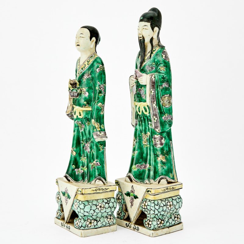 Two Chinese Famille Verte Porcelain Figures - 图2