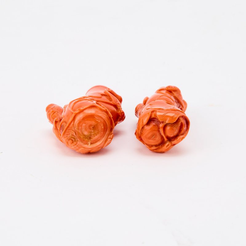 A Pair of Chinese Carved Coral Snuff Bottles - 图5
