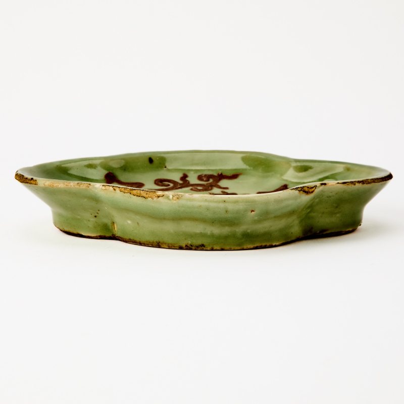 A Set of Four Chinese Celadon Glazed Ceramic Dishes - 图3