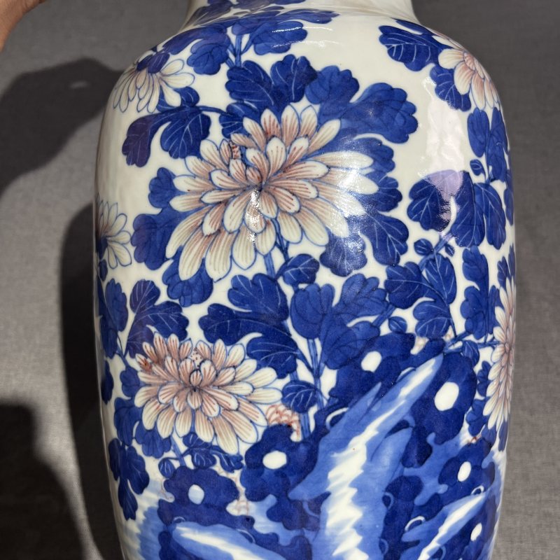清中期青花釉里红花卉观音瓶 - 图5