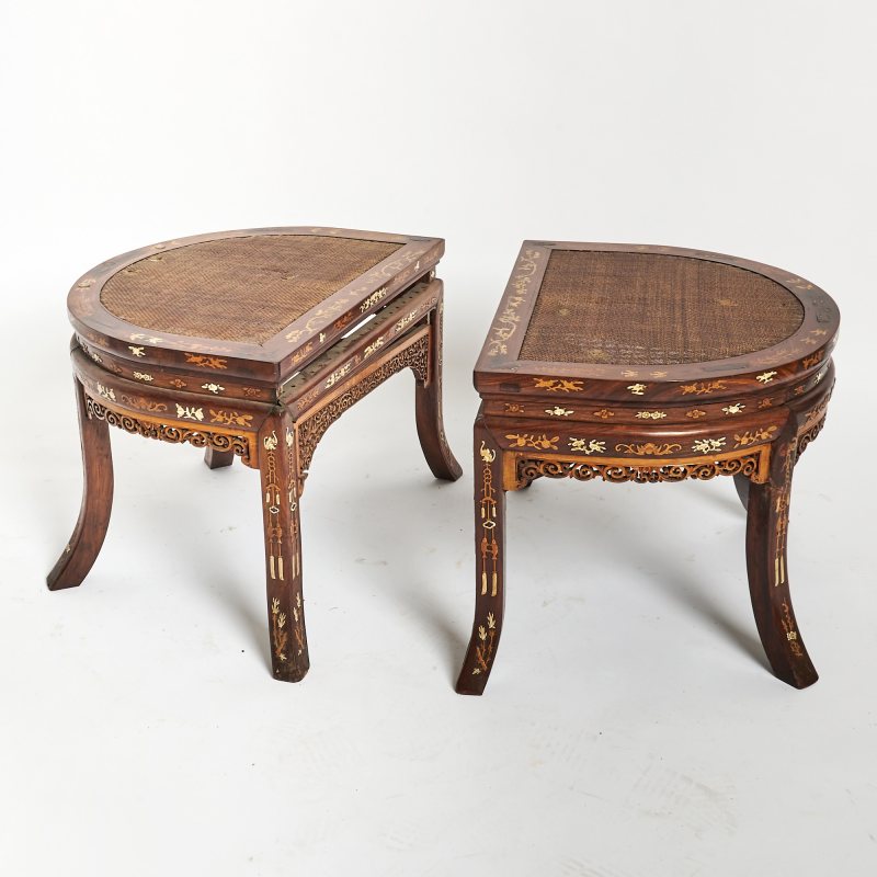 A Pair of Chinese Bone and Boxwood-Inlaid Tables - 图2