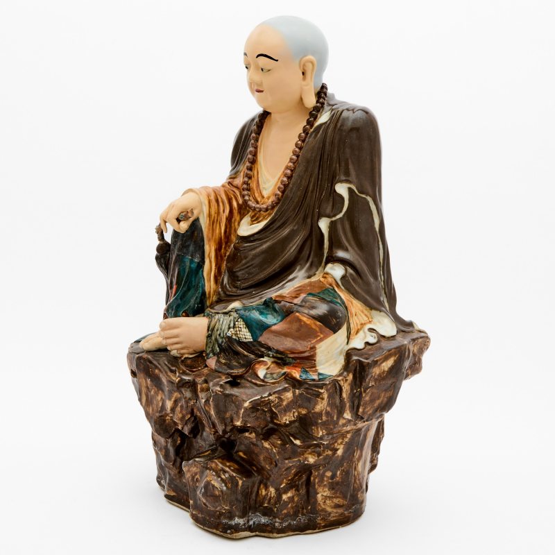 A Chinese Enameled Biscuit Porcelain Figure of a Luohan - 图2