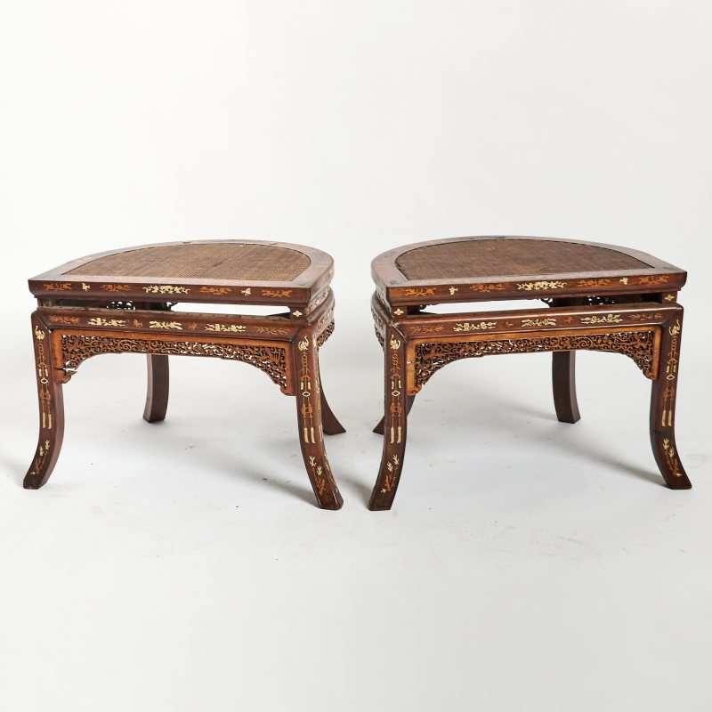A Pair of Chinese Bone and Boxwood-Inlaid Tables - 图4