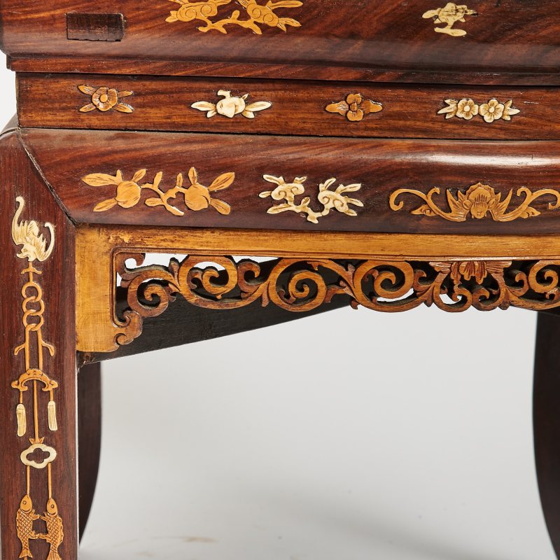A Pair of Chinese Bone and Boxwood-Inlaid Tables - 图6