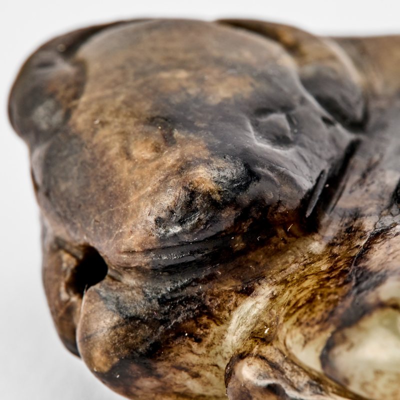 Two Chinese Jade Figural Carvings - 图4