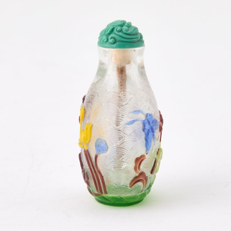 A Fine Chinese Multi-Color Overlay Glass Snuff Bottle - 图2