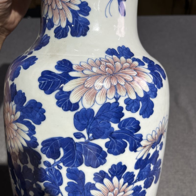 清中期青花釉里红花卉观音瓶 - 图7