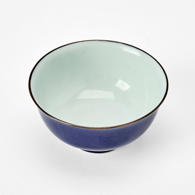 A Chinese Blue Glazed Porcelain Bowl - 图2