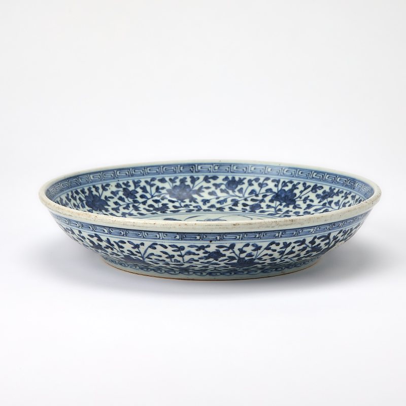 A Chinese Blue and White Porcelain Plate - 图3