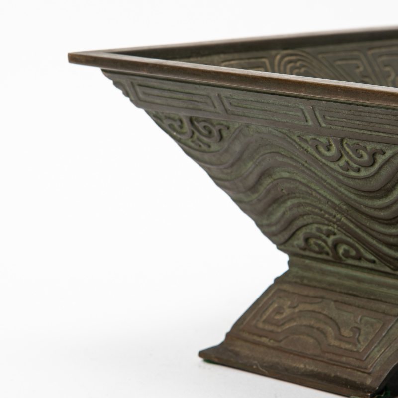 A Chinese Cast Bronze Square Censer - 图3