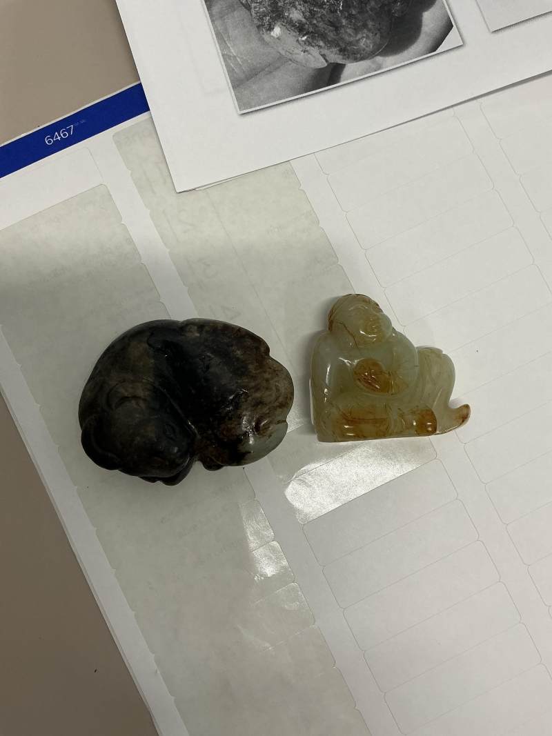Two Chinese Jade Figural Carvings - 图8