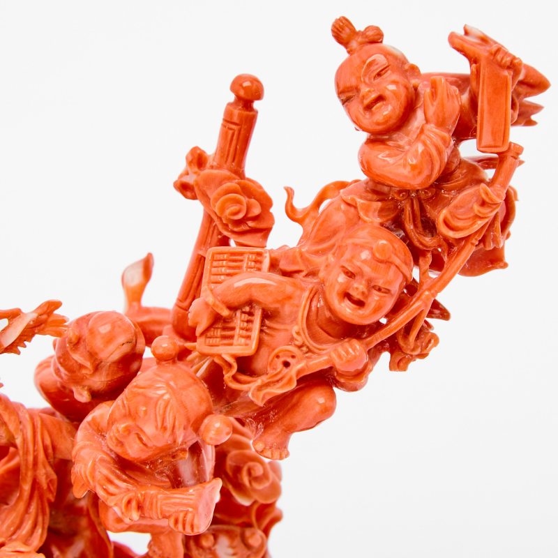 A Chinese Coral Carving of a Figural Group - 图4
