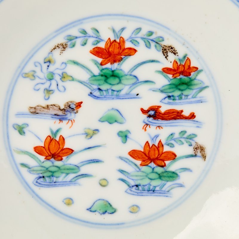 A Pair of Chinese Doucai Porcelain Dishes - 图3