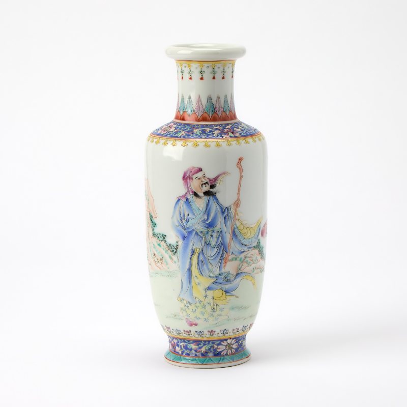 A Chinese Famille Rose Porcelain Vase