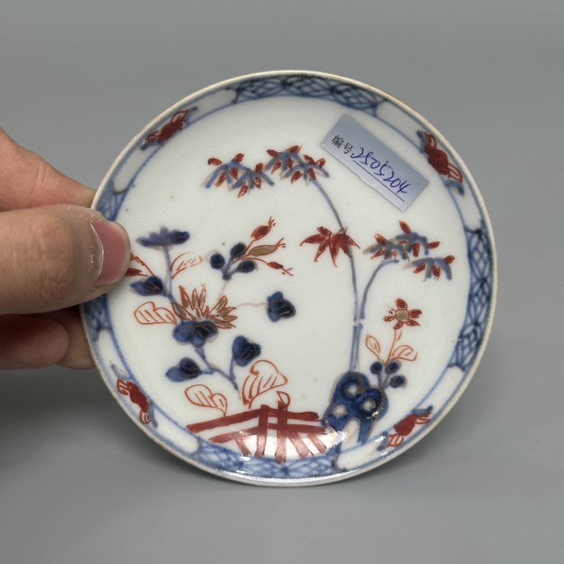 清雍正 青花矾红描金花卉纹盘一对 - 图2