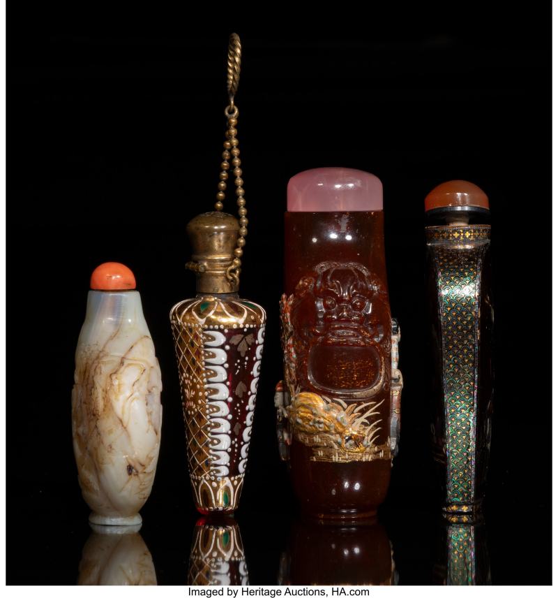 A Group of Four Chinese Snuff Bottles Including One Embellished by the Tsuda Family, Kyoto - 图3