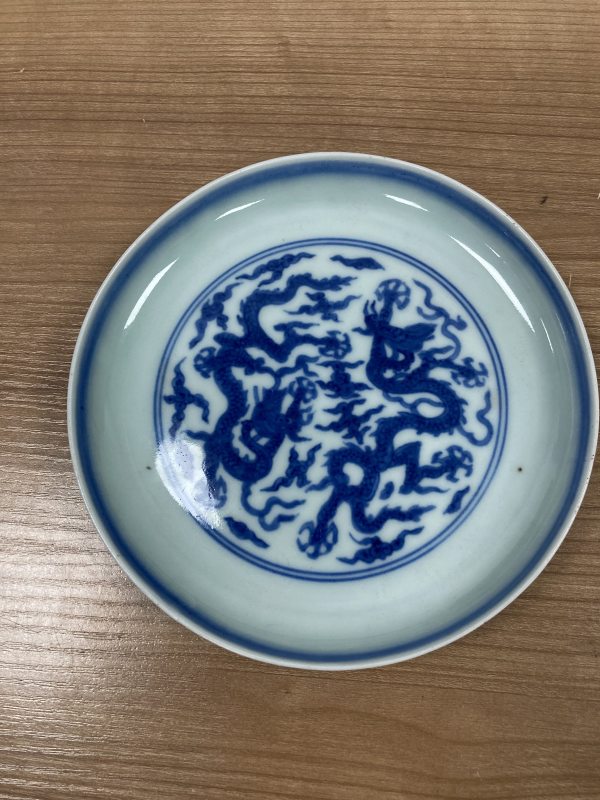 明嘉靖 青花云龙纹盘一对 - 图10