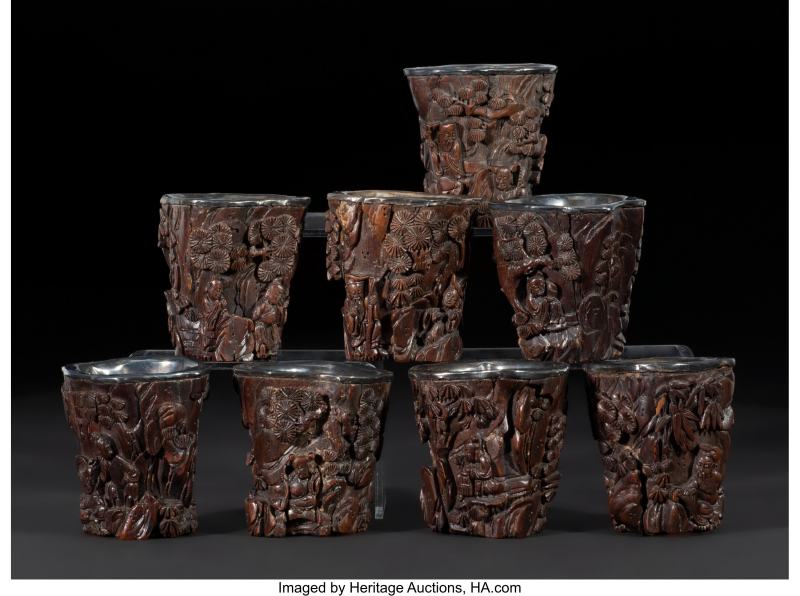 A Group of Eight Chinese Silver-Inlaid and Carved Agarwood Cups Accompanied by Fitted Case - 图2
