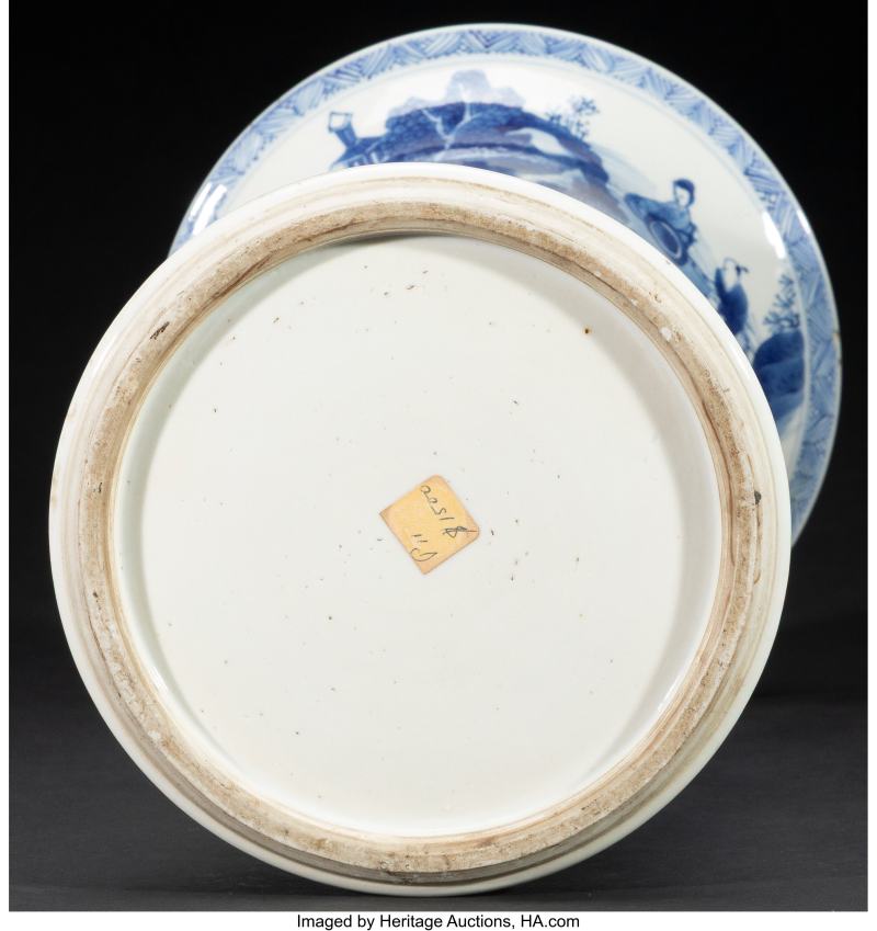 A Chinese Blue and White Gu-Form Vase - 图4