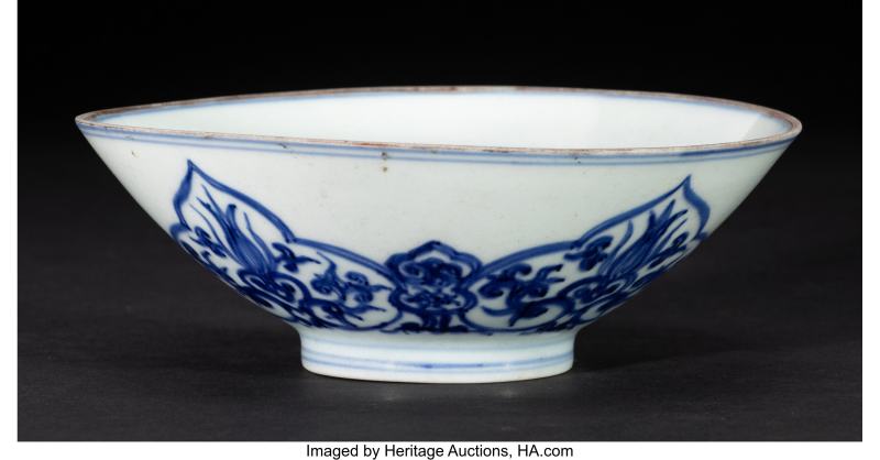 A Chinese Blue and White Conical Bowl - 图3