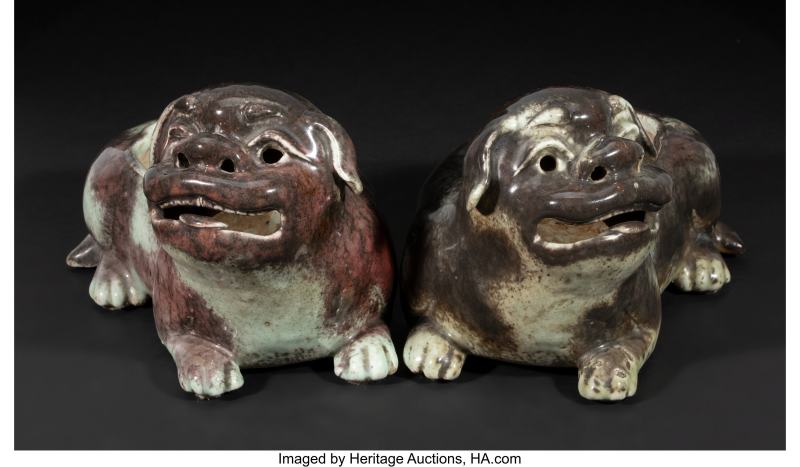 A Pair of Chinese Export Ceramic Dog-Form Planters - 图2