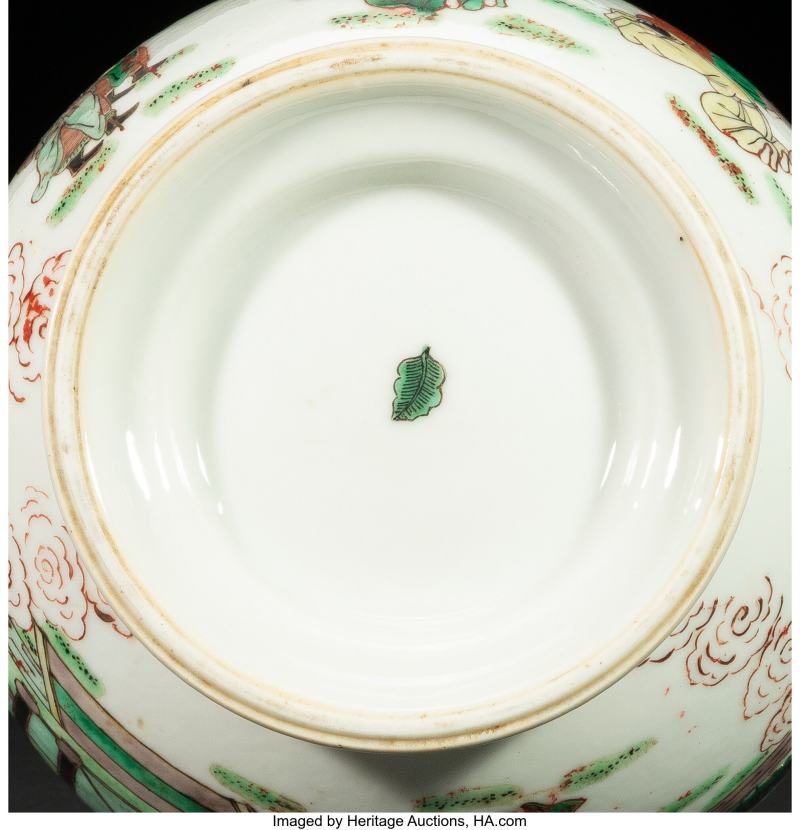 A Chinese Famille Verte 'Figural' Vase - 图4