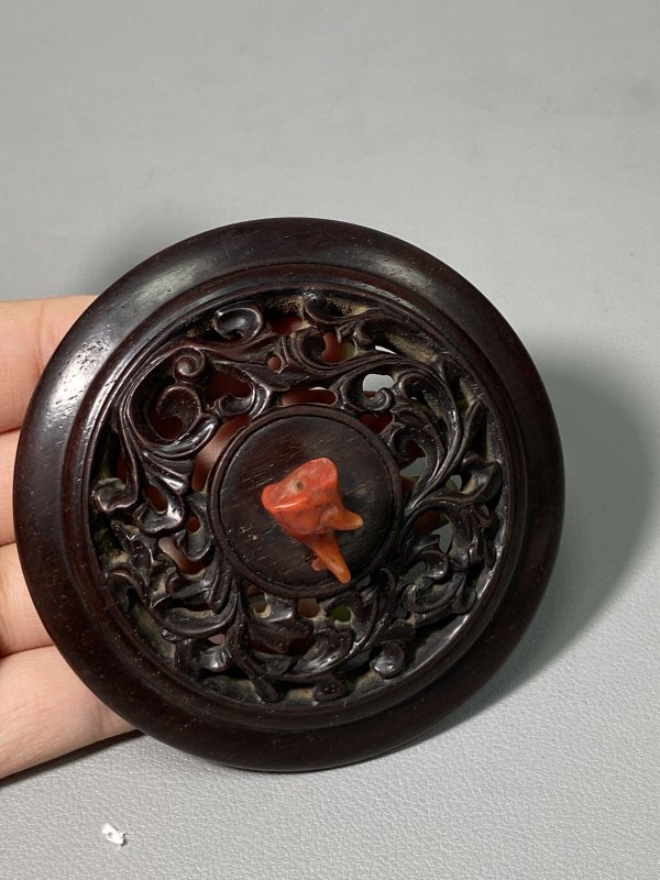清早期 德化白釉象耳炉 - 图8