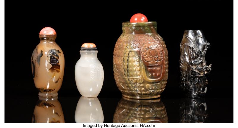 A Group of Four Chinese Carved Agate and Hardstone Snuff Bottles - 图2