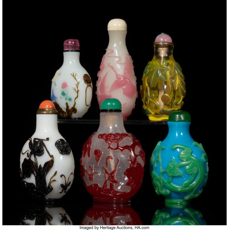 A Group of Six Chinese Overlaid Glass Snuff Bottles - 图2