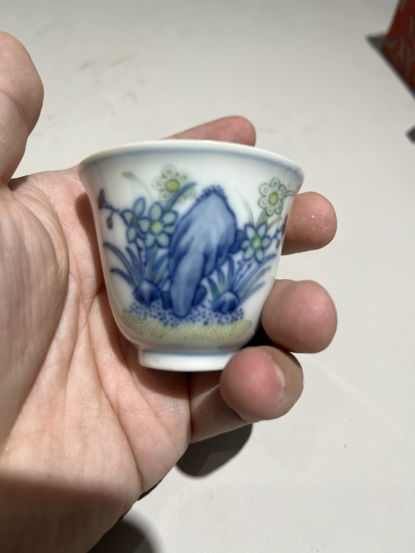 清同治 斗彩水仙花石纹小酒杯一对 - 图2
