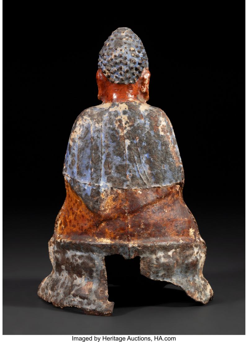 A Chinese Gilt and Polychrome Cast Iron Seated Buddha - 图3