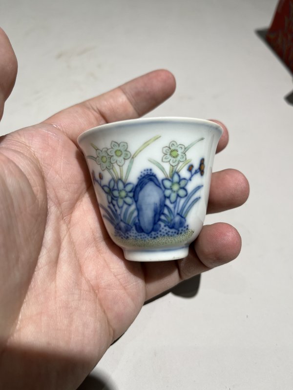 清同治 斗彩水仙花石纹小酒杯一对 - 图4