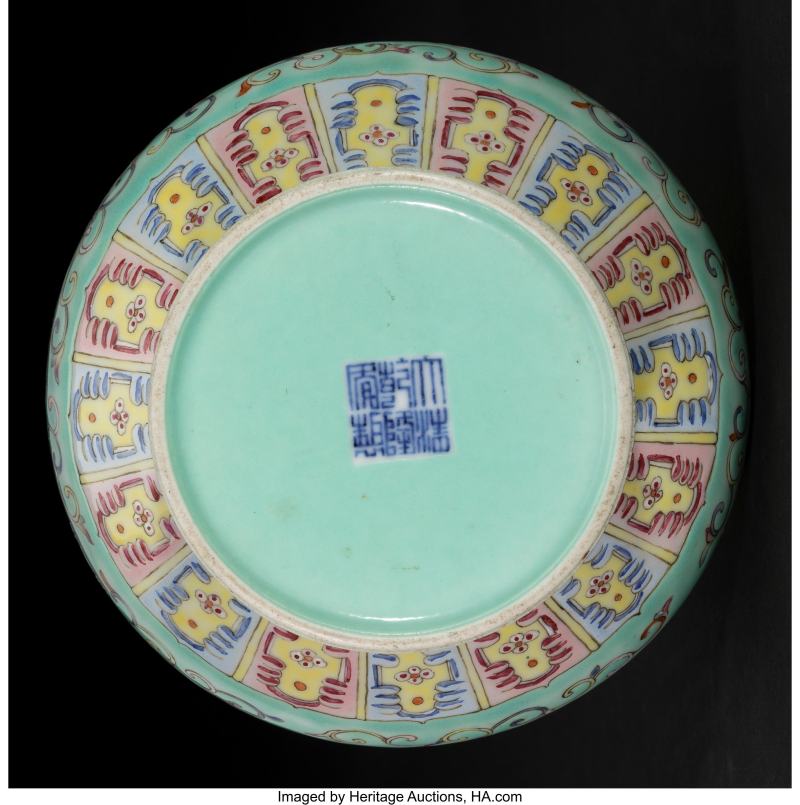 A Pair of Chinese Famille Rose Turquoise-Ground ' - 图5