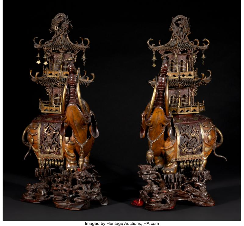 A Pair of Japanese Gilt Bronze Elephant-Form Incense Burners with Fitted Wood Stands - 图2