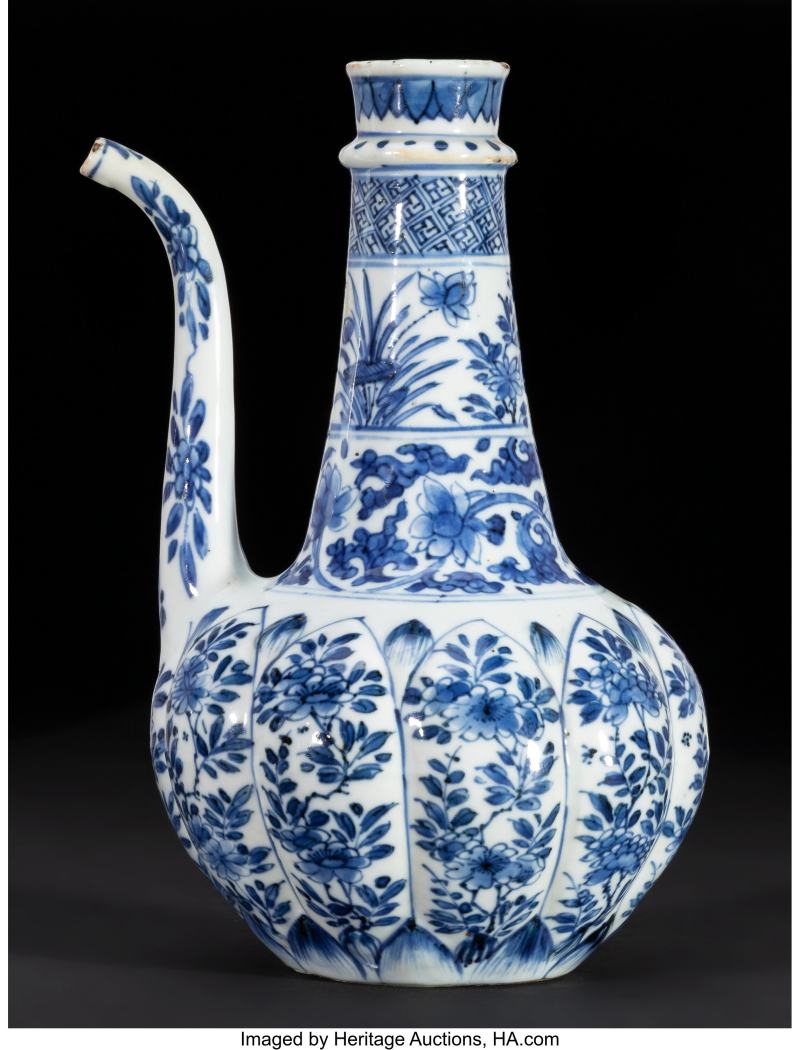 A Chinese Blue and White Kendi