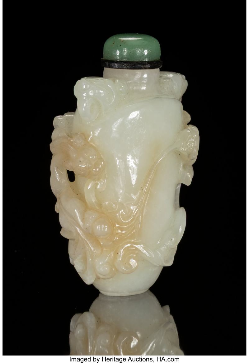 A Chinese Carved Jade Snuff Bottle - 图4