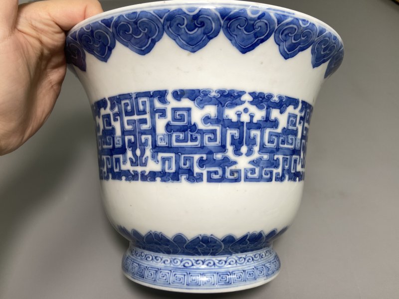 清 青花夔龙纹花盆 - 图9