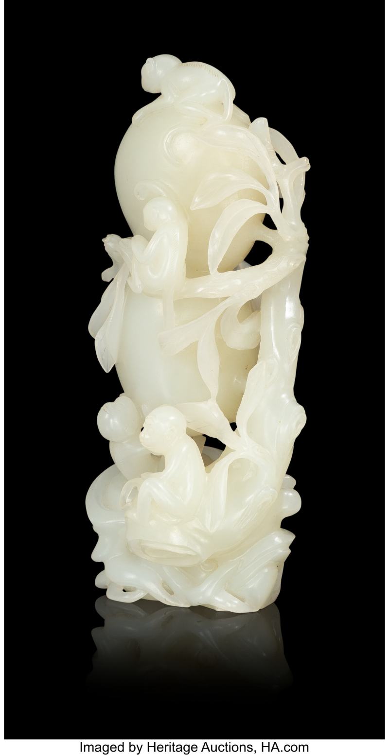 A Chinese Carved Pale Celadon Jade Peaches and Monkeys - 图3