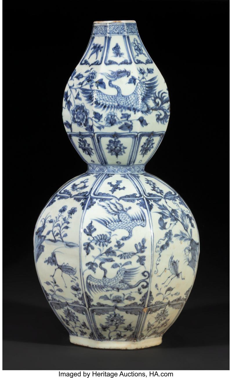 A Chinese Blue and White Octagonal Double-Gourd Vase