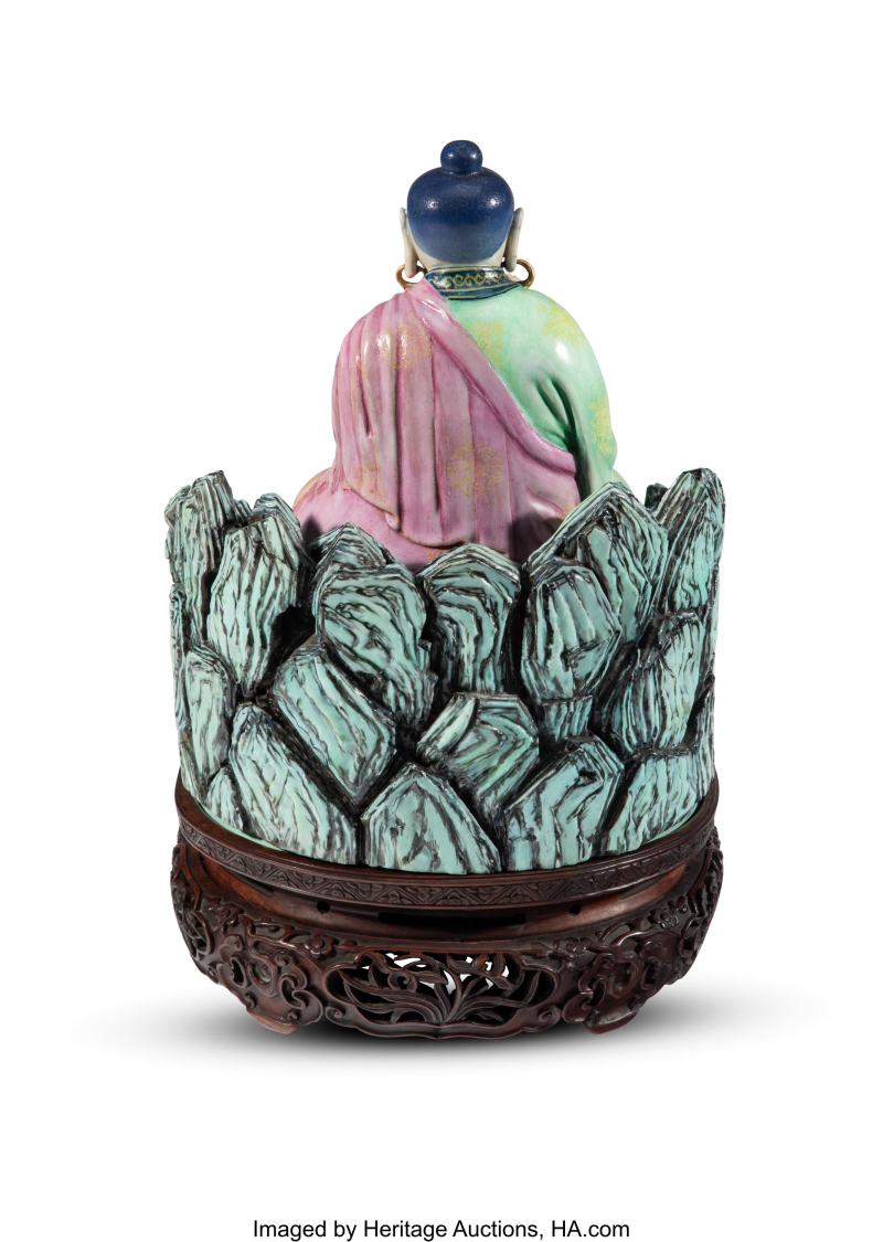 A Rare and Exceptional Chinese Molded Famille Rose Figure of the Arhat - 图4