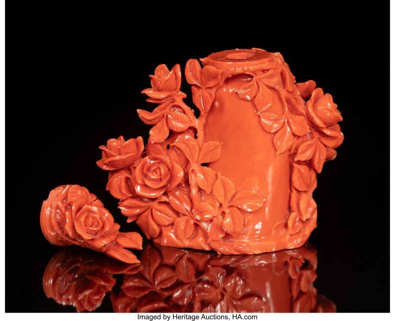 A Chinese Carved Coral Miniature Covered Floral Vase - 图4