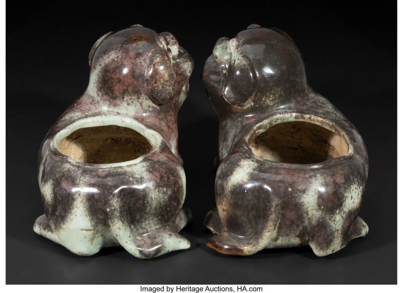 A Pair of Chinese Export Ceramic Dog-Form Planters - 图4