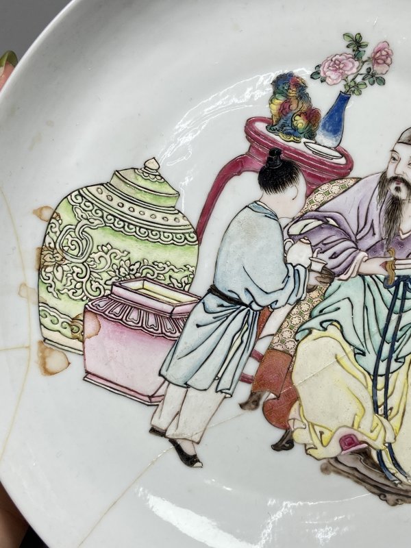 清雍正 外胭脂红釉内粉彩人物故事盘 - 图10
