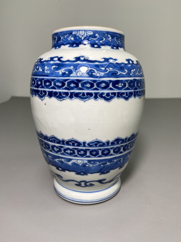 清 青花海水如意纹罐 - 图4